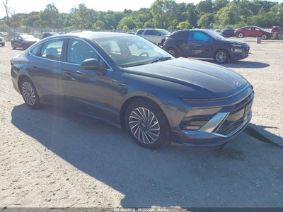 HYUNDAI SONATA HYBRID 2025