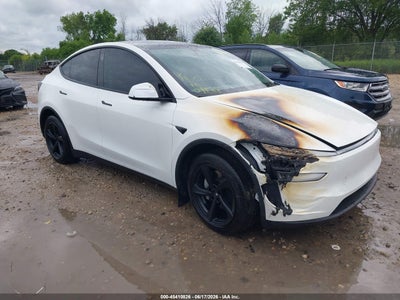 TESLA MODEL Y 2026