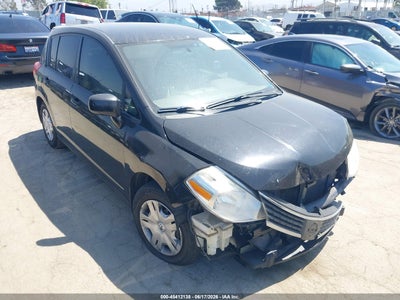 NISSAN VERSA 2011
