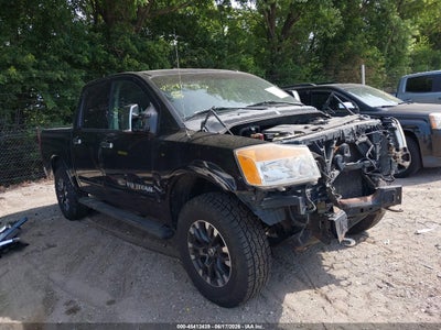 NISSAN TITAN 2011