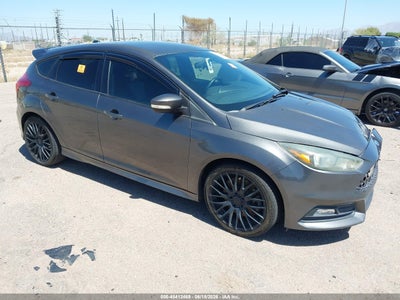 FORD FOCUS ST 2015