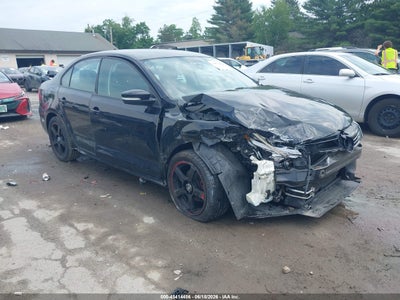 VOLKSWAGEN JETTA 2011
