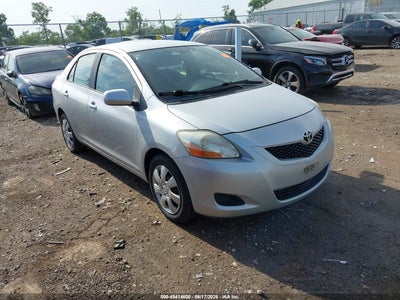 TOYOTA YARIS 2010