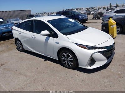 TOYOTA PRIUS PRIME 2017