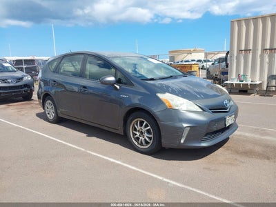 TOYOTA PRIUS V 2013