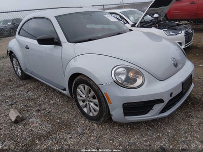 VOLKSWAGEN BEETLE 2017