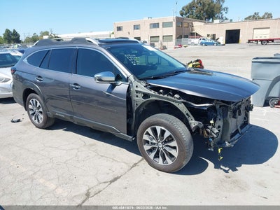 SUBARU OUTBACK 2025
