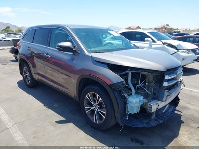 TOYOTA HIGHLANDER 2017