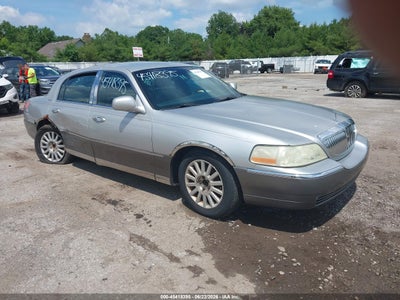 LINCOLN TOWN CAR 2003