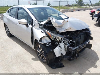 NISSAN VERSA 2025