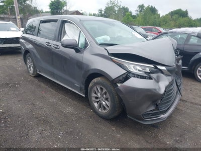 TOYOTA SIENNA 2021