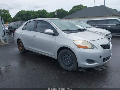 TOYOTA YARIS 2010