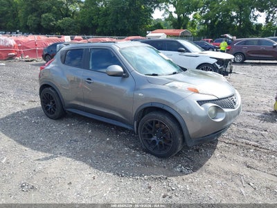 NISSAN JUKE 2011