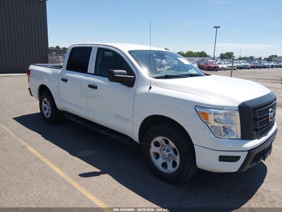 NISSAN TITAN 2020