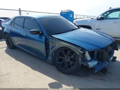 CHRYSLER 300 2020