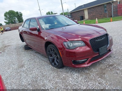 CHRYSLER 300 2023