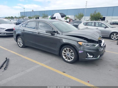 FORD FUSION ENERGI 2019