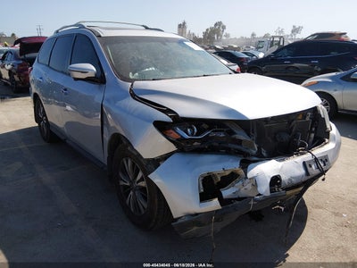 NISSAN PATHFINDER 2018