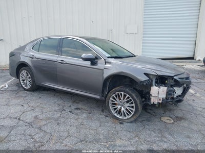 TOYOTA CAMRY 2019