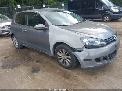 VOLKSWAGEN GOLF 2010