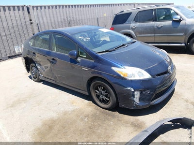 TOYOTA PRIUS 2014