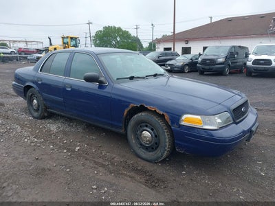 FORD CROWN VICTORIA 2010