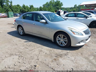 INFINITI Q40 2015