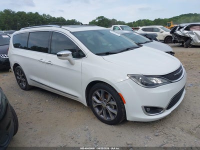 CHRYSLER PACIFICA 2017