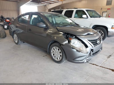 NISSAN VERSA 2016