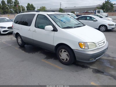 TOYOTA SIENNA 2002