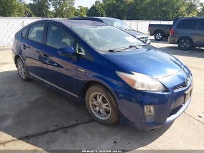 TOYOTA PRIUS 2011