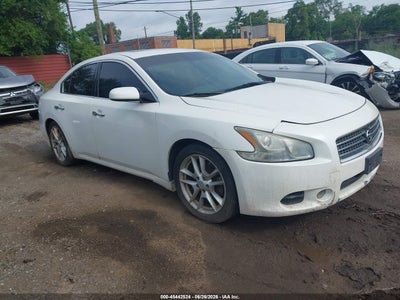 NISSAN MAXIMA 2011