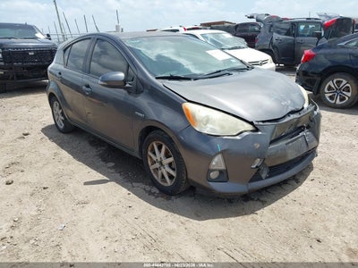 TOYOTA PRIUS C 2012