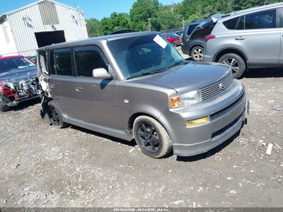 SCION XB 2004