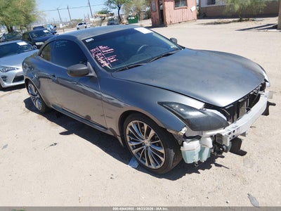 INFINITI G37 2013