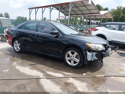 TOYOTA CAMRY 2014