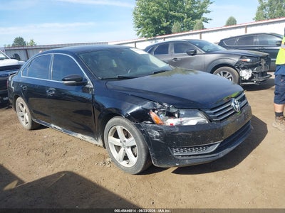 VOLKSWAGEN PASSAT 2013