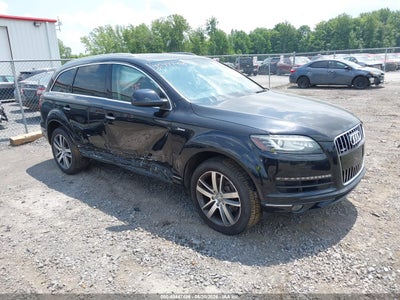 AUDI Q7 2015