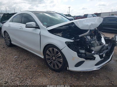 MERCEDES-BENZ CLA 250 2017