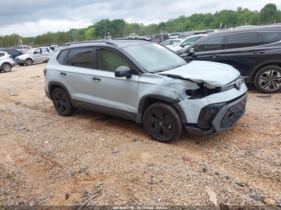 VOLKSWAGEN TAOS 2025