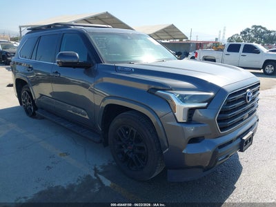 TOYOTA SEQUOIA 2024