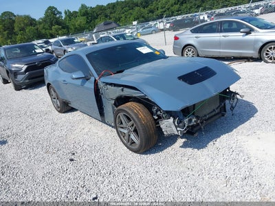FORD MUSTANG 2025
