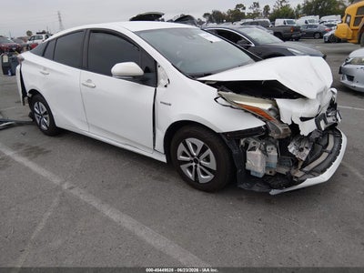 TOYOTA PRIUS 2017