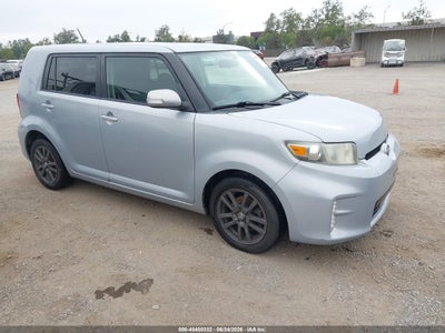 SCION XB 2013