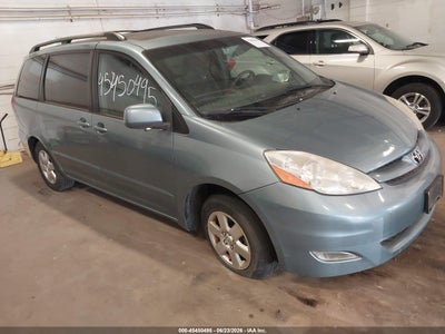 TOYOTA SIENNA 2006
