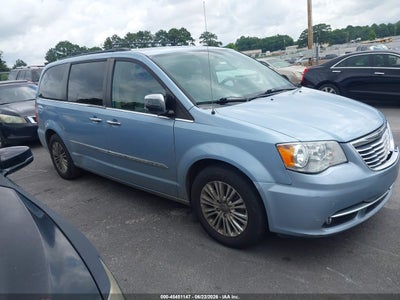 CHRYSLER TOWN & COUNTRY 2013