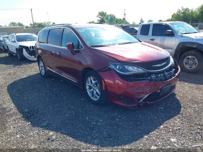CHRYSLER PACIFICA 2017