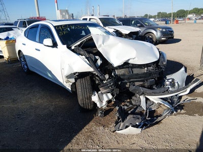 INFINITI Q70 2017