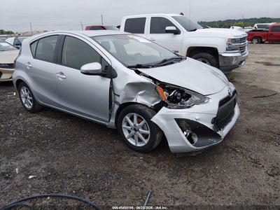 TOYOTA PRIUS C 2015