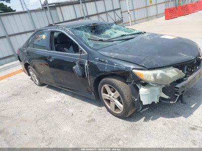 TOYOTA CAMRY 2014